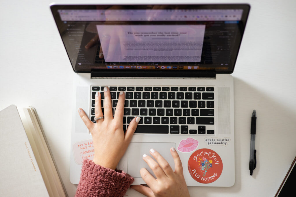 022021_ELIZABETHMCCRAVY_11 - Showit